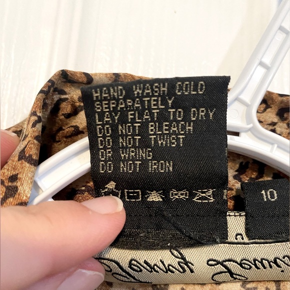 Terry Lewis Leopard Print Top - Picture 4 of 4